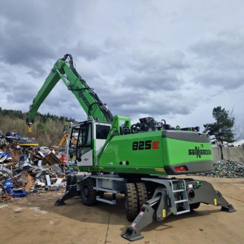 VSESTRANSKI NAKLADALNIK SENNEBOGEN 825E