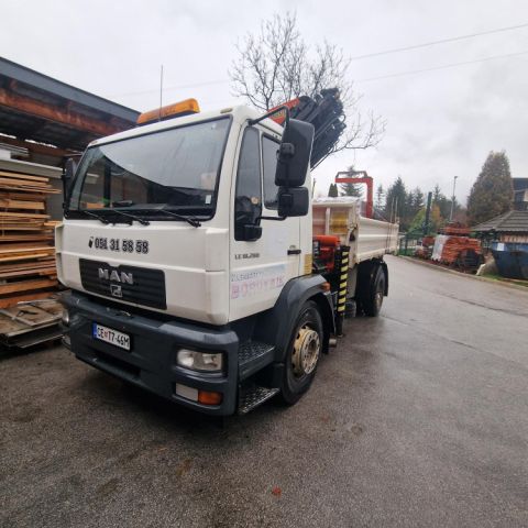 PRODAJA SE VOZILO MAN Z DVIGALOM PALFINGER PK16502